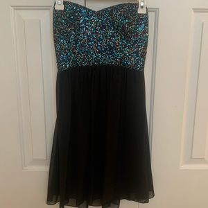Black Sparkled Strapless Dress